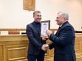 Михаил Лобазнов вручил почётную грамоту главе сельской территориальной администрации