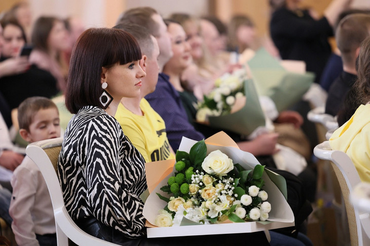 В Белгородской области 50 молодых семей получили свидетельства на получение социальной выплаты