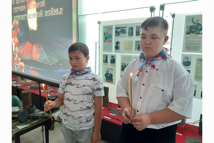 Губкинские школьники почтили память павших героев Великой Отечественной войны