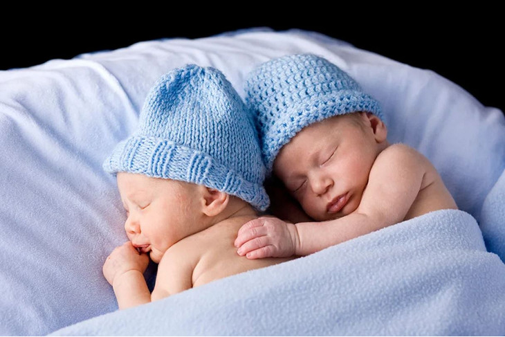 За первое полугодие в Губкине родилось 11 пар двойняшек