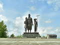В Губкине завершили реставрацию памятника вдове и матери солдата