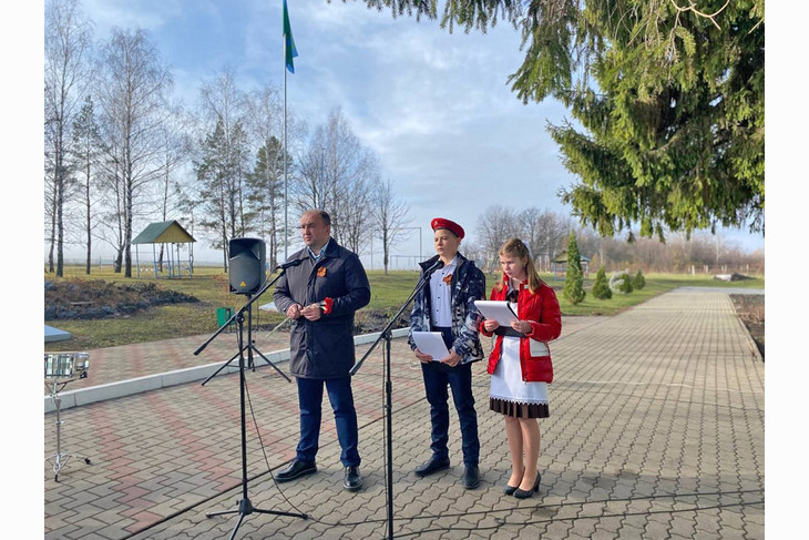 В школе села Коньшино открыли мемориальную доску и «Парту героя» губкинцу, погибшему в ходе СВО
