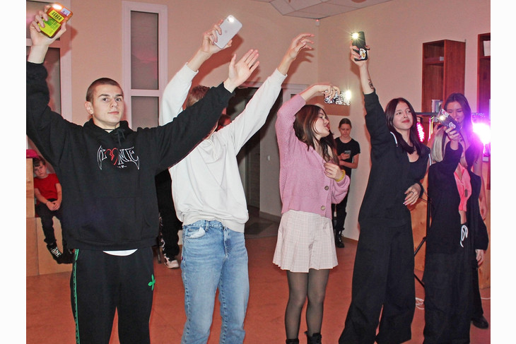 В Губкине в Центре молодёжных инициатив состоялся концерт начинающего музыканта
